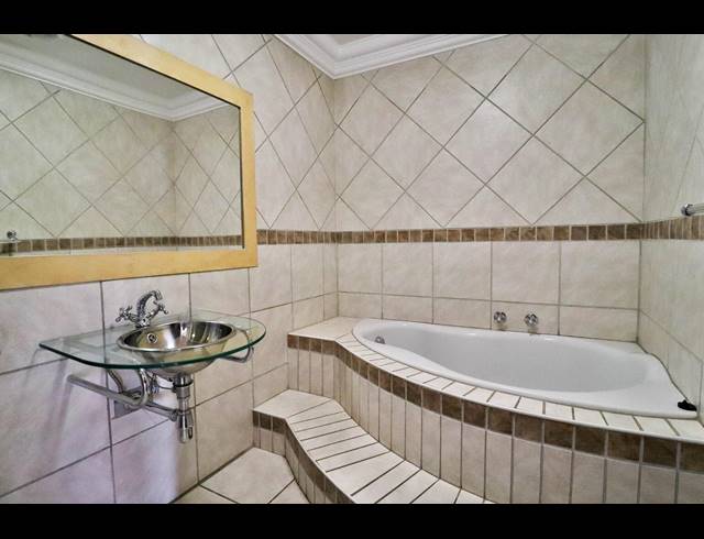 4 BEDROOM HOUSE SOLD IN PRETORIUSPARK